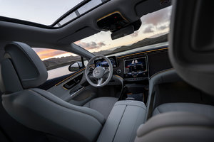 Analyse comparative des véhicules électriques Mercedes-Benz EQE 2024 et BMW i4 2024