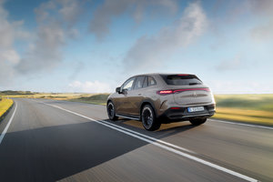 Mercedes-Benz EQE VUS 2024 vs. Tesla Model Y 2024 : Trouver le bon VUS électrique de luxe pour vous