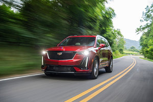 Cadillac XT6 2024 contre Genesis GV80 2024 : Un duel de VUS de luxe