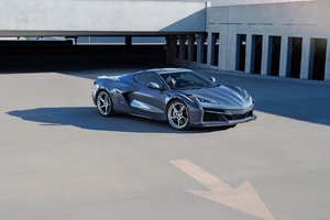 Chevrolet Corvette ZR1 2025 : puissance et technologie à l’honneur