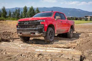 Ford F-150 2019 vs Chevrolet Silverado 1500 2019 à Chicoutimi