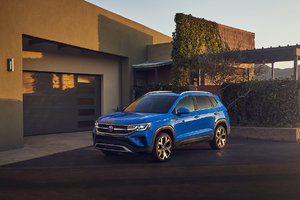 How much does the 2022 Volkswagen Taos cost?