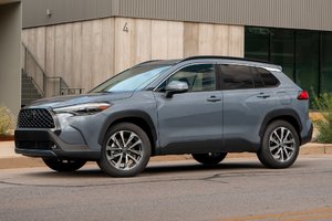 2022 Toyota Corolla Cross Vs 2022 Honda HR-V: Which Subcompact SUV Are Oakville Residents Choosing, And Why?