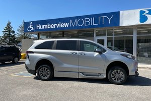 2024/2025 Toyota Sienna – Braun Power Infloor - Available to Order