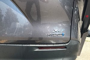 2024/2025 Toyota Sienna – Braun Power Bifold - Available to Order