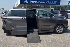 2021 Toyota Sienna XSE VMI Power infloor conversion