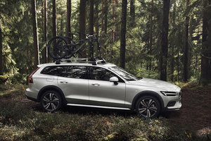 NOUVELLE VOLVO V60 CROSS COUNTRY