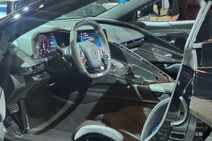 Arnold GM à l’avant-première du Salon de l’auto de Montréal : La Corvette ZR1 2025 au-delà des voitures exotiques