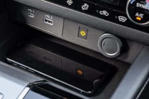 2024 Mitsubishi Outlander PHEV - Interior