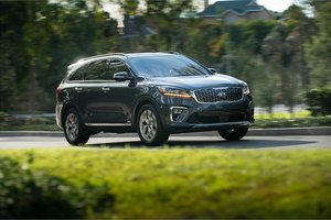 Enjoy the Ride with the 2019 KIA Sorento in Laval, Quebec