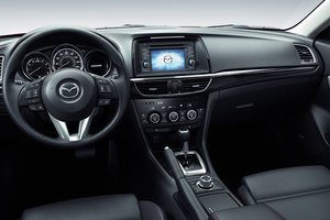 MAZDA6 NAMED 2014 CANADIAN CAR OF THE YEAR