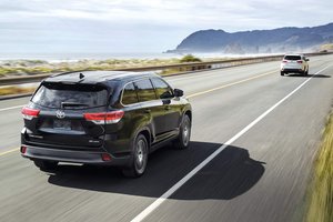 The 2018 Toyota Highlander, the new tool for adventurers!