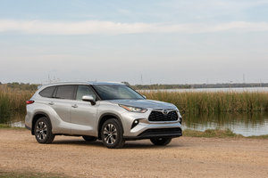 Discover the 2020 Highlander and Highlander hybrid