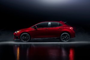 Rouge supersonique pour la Corolla Hatchback Édition spéciale 2021