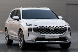 Hyundai Unveils Design of New Santa Fe