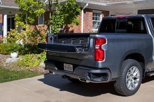 2021 Chevrolet Silverado 1500 Adds New Multi-Flex Tailgate