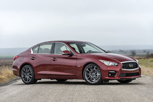 Comparing the 2017 Infiniti Q50 with the 2017 Mercedes-Benz C 300
