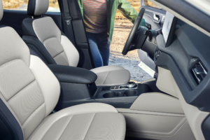 2025 Ford Escape: A Versatile and Efficient SUV