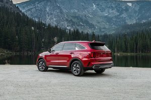 Why Buying a Pre-Owned 2021 Kia Sorento Just Makes Sense