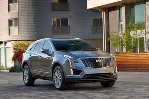Comparing the 2024 Cadillac XT5 and the 2024 Lexus RX