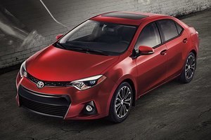 2015 Toyota Corolla – Still the Same but Completely Redesigned