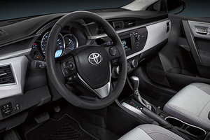 Toyota Corolla 2015 – Toujours la même, entièrement redessinée