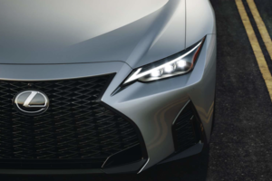 Lexus IS 2021