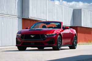 Ford Mustang Dark Horse 5.0-Litre V8 Engine Makes It to Wards Auto's Top 10 Engines for 2023