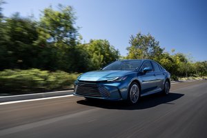 2025 Toyota Camry is Hybrid Only and Looks Better Than Ever