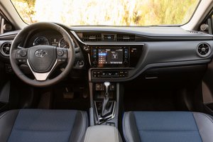 Four Reasons to Choose a Pre-Owned Toyota Corolla