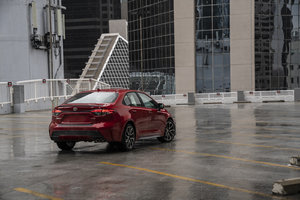 Four Reasons to Choose a Pre-Owned Toyota Corolla