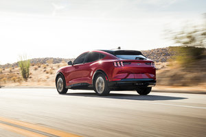 Des prix plus bas et des livraisons plus rapides pour la Ford Mustang Mach-E 2023