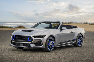 A Look at the Reasons to Choose a 2024 Ford Mustang this Summer