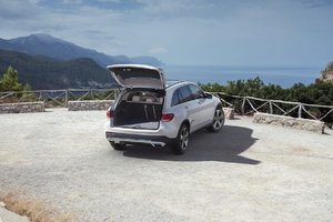 2022 Mercedes-Benz GLC.