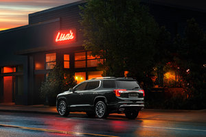 Why should you buy a 2023 GMC Acadia?