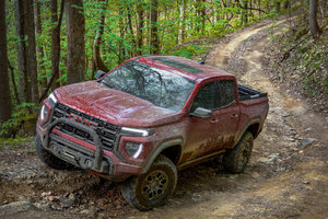 5 Outstanding features of the GMC Canyon AT4 and AT4X