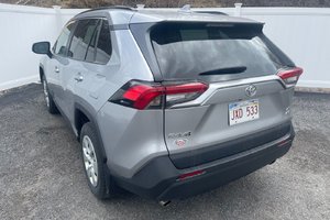 2020 Toyota RAV4 LE | Cam | USB | HtdSeats | Bluetooth | Keyless