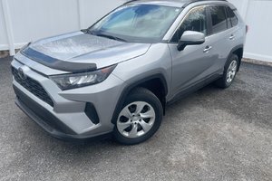 2020 Toyota RAV4 LE | Cam | USB | HtdSeats | Bluetooth | Keyless