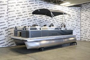 AVALON VENTURE 1975 RF + YAMAHA 40 HP 2025