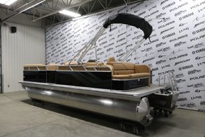 AVALON VENTURE 2180 CRB + MERCURY 40 HP 2025
