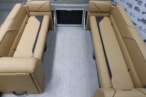 AVALON VENTURE 2180 CRB + MERCURY 40 HP 2025