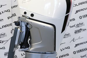 2025 Mercury 300XL CF RACING DTS