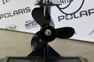 2025 Mercury 9.9EH EFI À DÉMARREUR ÉLÈCTRIQUE, COURT (15 POUCES)