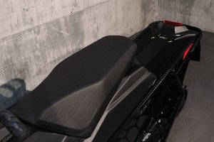 2025 Polaris 650 INDY VR1 DYNAMIX 137 SNOWCHECK (EXCLUSIF)