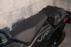 Polaris Patriot Boost INDY VR1 137 ES SNOWCHECK 2024