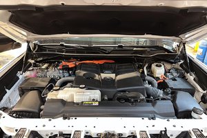 Toyota Tundra Platinum Hybrid 2023