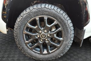 Toyota Tundra Platinum Hybrid 2023