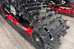 Polaris INDY XCR 9R 136 MIDNIGHTBLUE METTALIC & INDY RED 2025