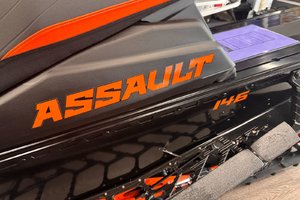 2025 Polaris Switchback Assault 9R 146 ES MATTE DARK CHERRY & GLOSS BLACK