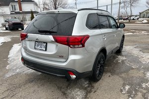 Mitsubishi Outlander  2018